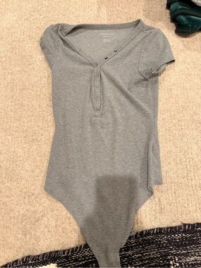 American Eagle Heather Gray Ribbed Henley Bodysuit
